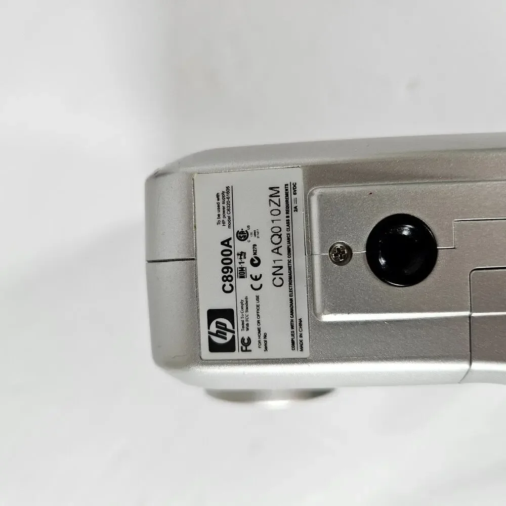 HP PhotoSmart 318 Digital Camera 2.3MP Tested Working w/ Case & 64MB CF Card